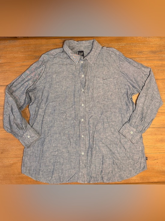 GAP Tops - GAP Light Blue Women's Button-Down Shirt #80